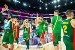 开云体育在线-塞尔维亚男篮险胜德国男篮，卡鲁索送出助攻