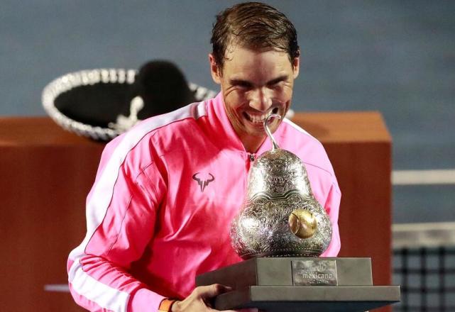 法国网球队险胜日本网球队，纳达尔完成帽子戏法