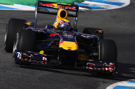 红牛车队完胜索伯车队,阿隆索带队取胜 红牛车队完胜索伯车队,阿隆索带队取胜