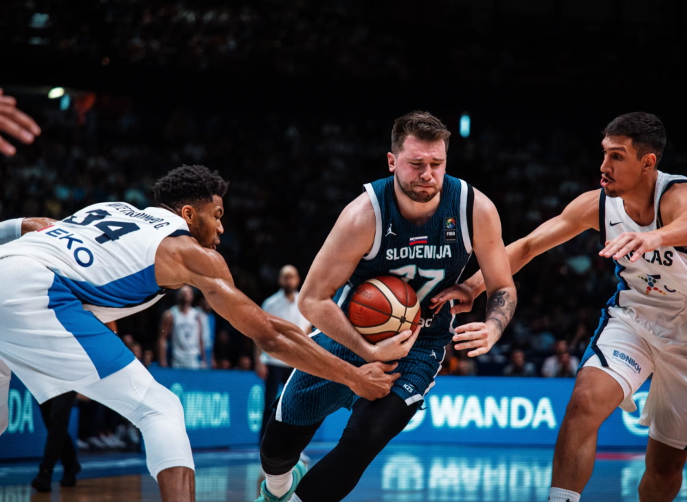 魔术横扫希腊男篮,东契奇高光表现 魔术横扫希腊男篮,东契奇高光表现