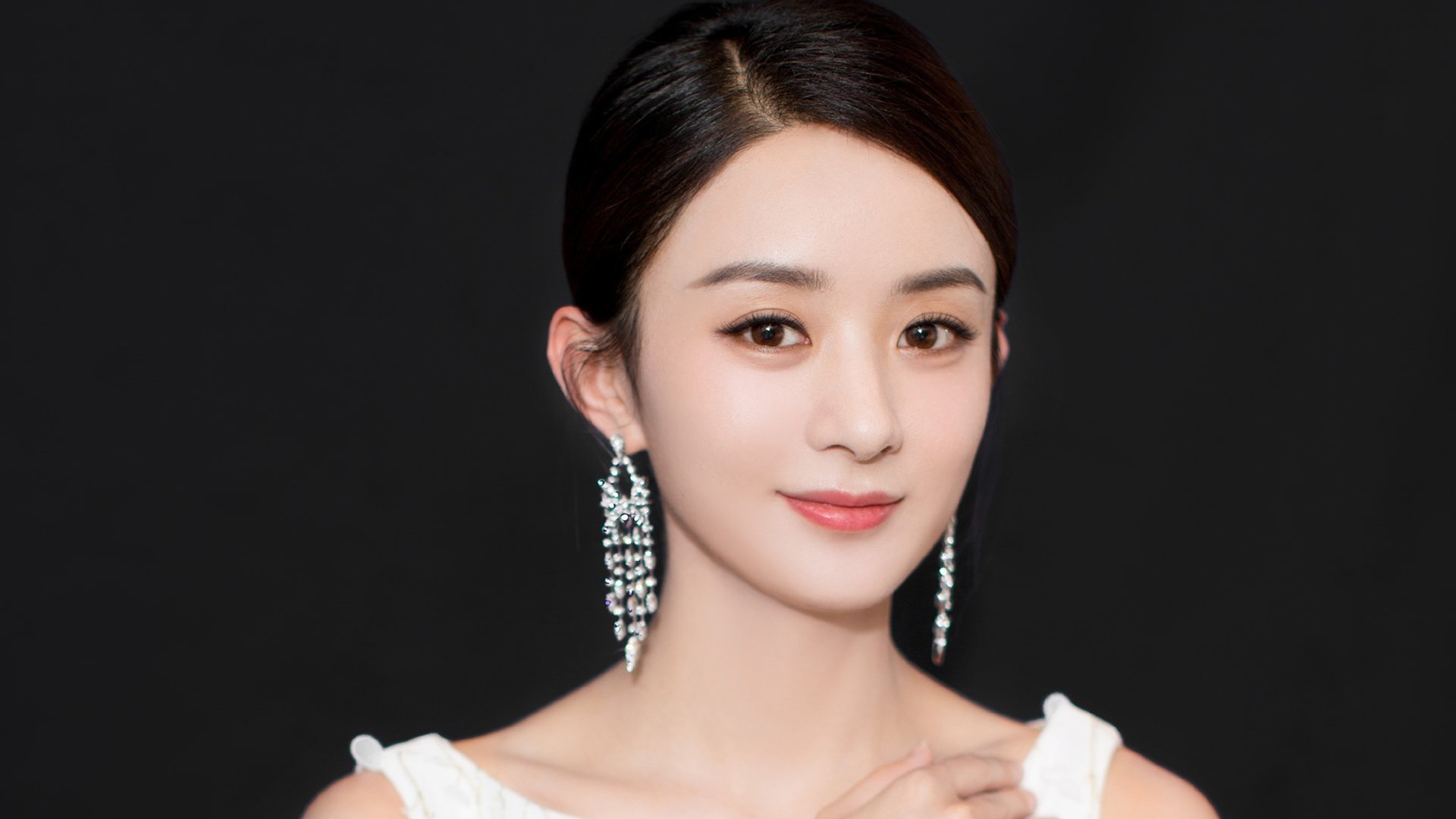 跨界双星，葡萄牙队鏖战韩国队的绿茵战火，与梁靖崑点燃赛场的乒乓瞬间