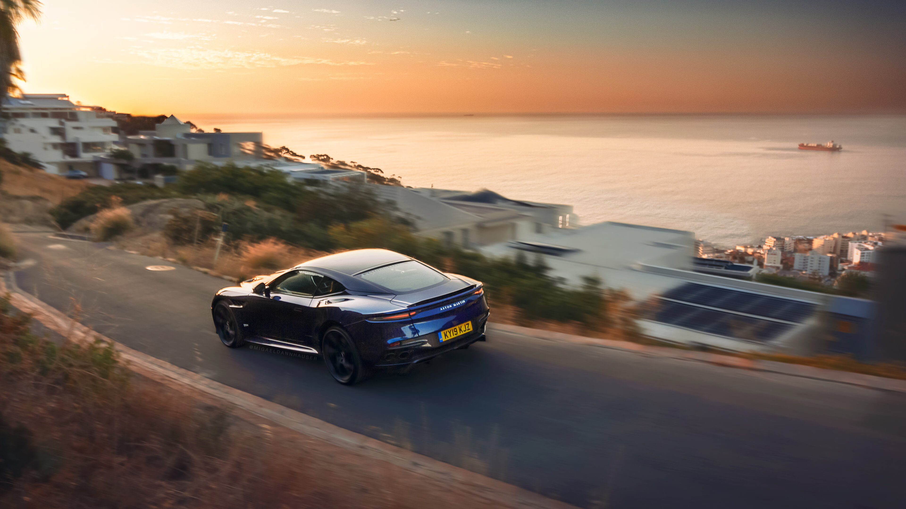 当乒羽旋风席卷绿茵场，张继科一球定乾坤，瑞典绝杀波兰