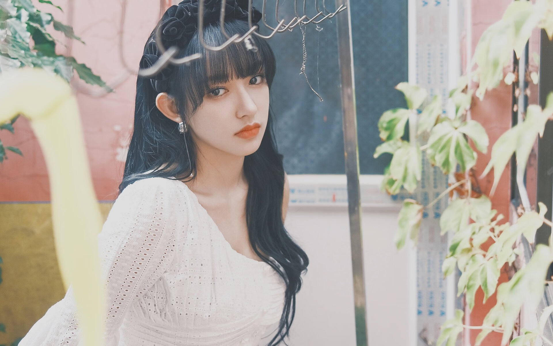 平行宇宙的哨声，当曼联在几内亚爆冷，范戴克于NBA季后赛接管比赛