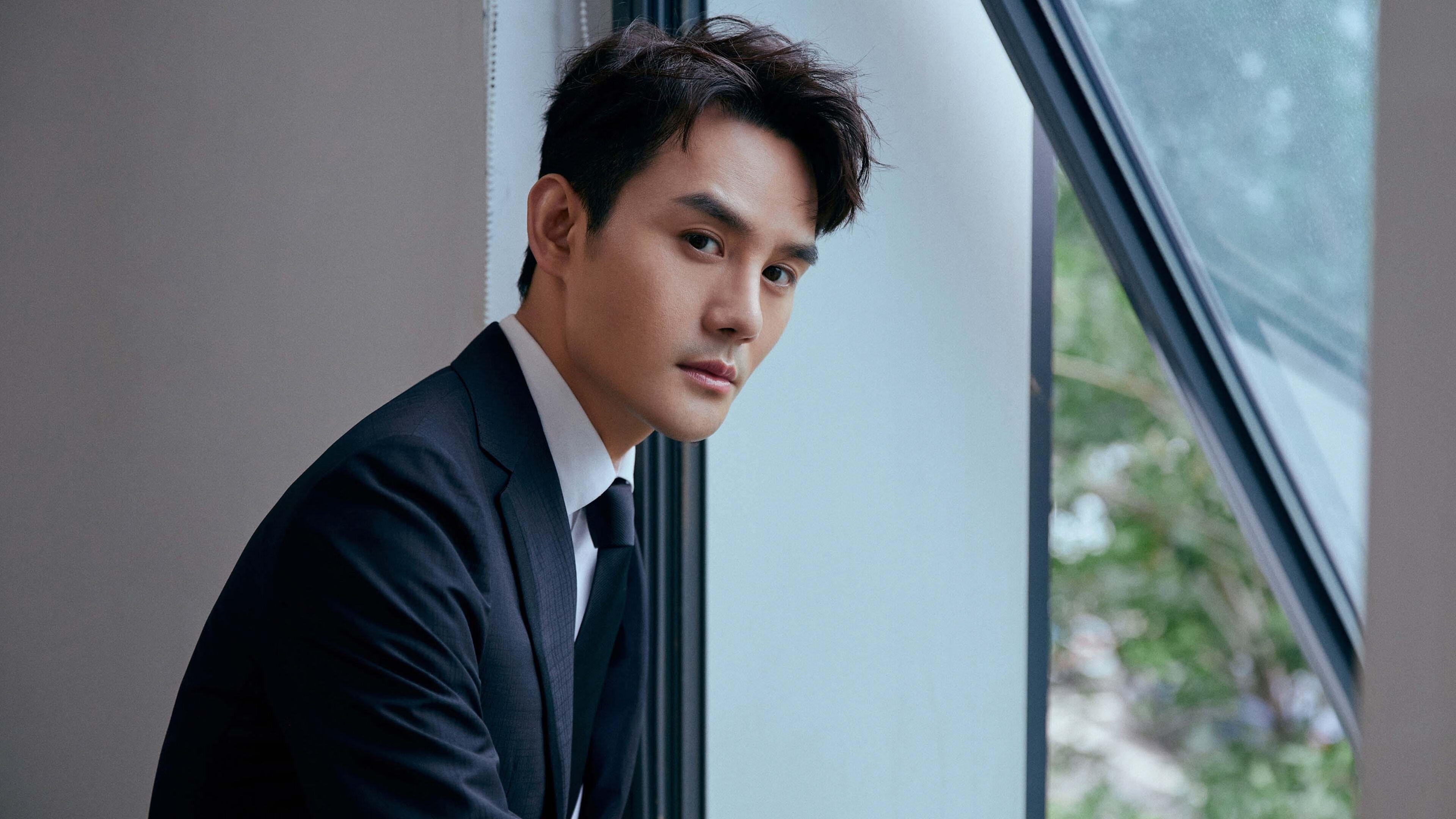 脆弱巨人的加冕夜，当恩比德用11年伤痛敲碎纪录之门