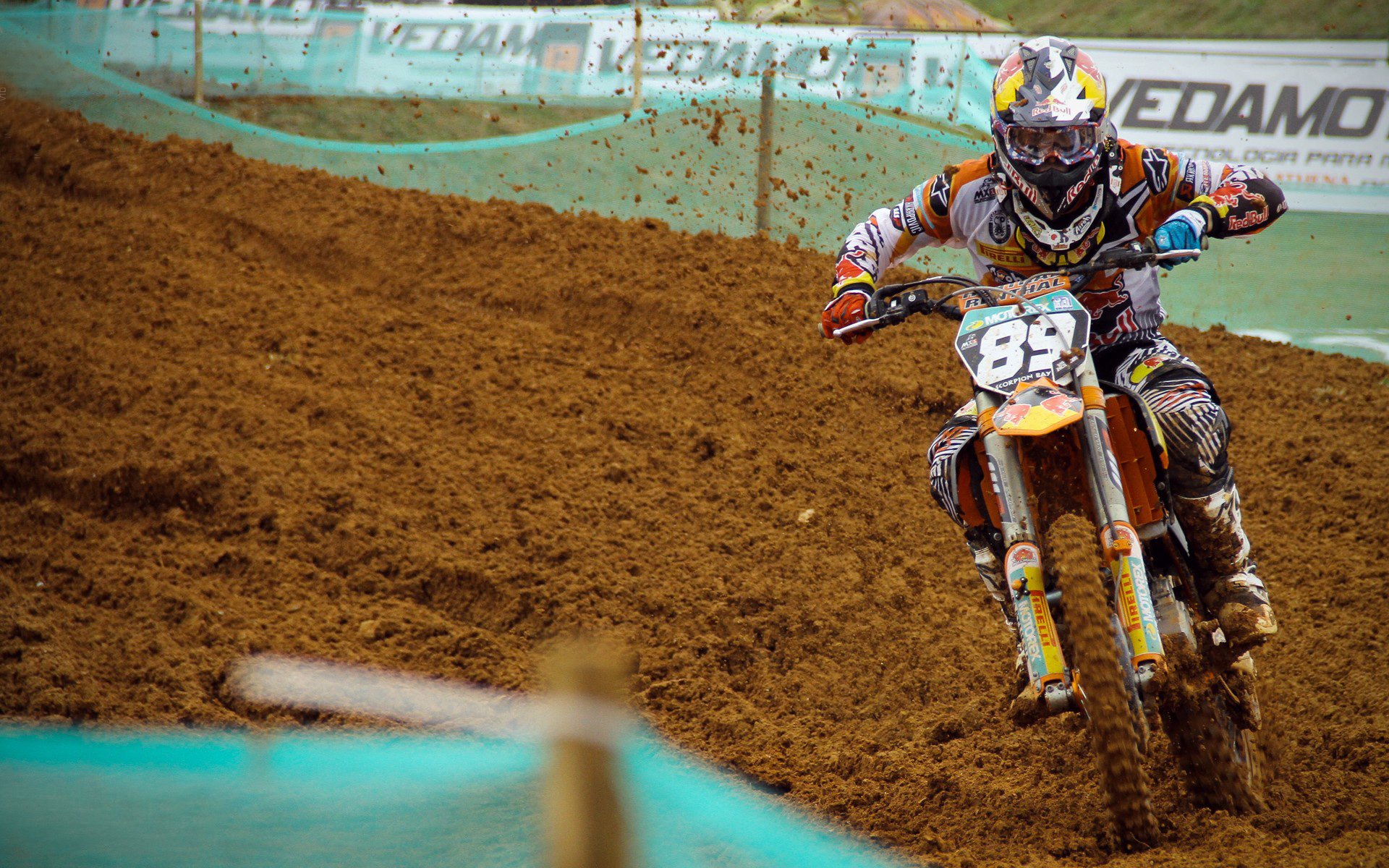 飓风撕裂南美铁壁！努涅斯单骑救主，波兰爆冷夺下奥运关键门票